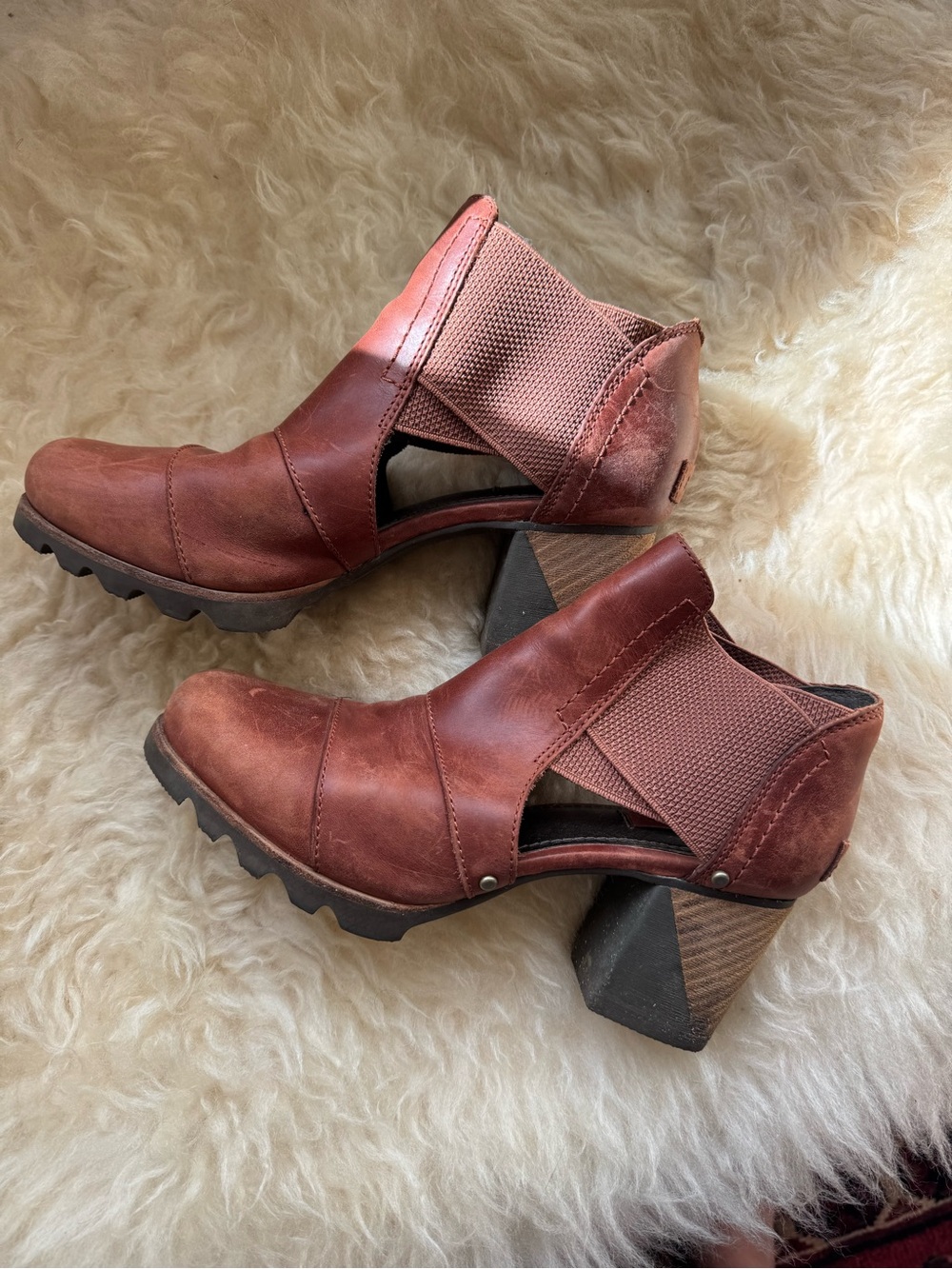 Sorel Red-Brown Leather Cutout Heel Booties, Size 6.5